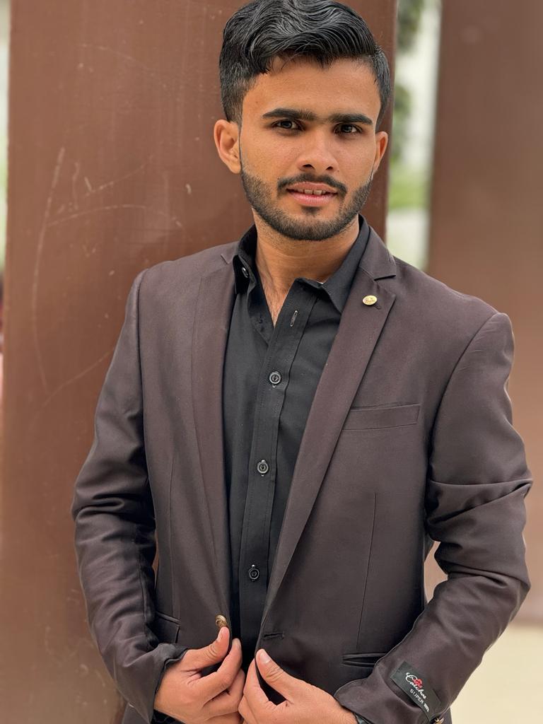 ڈھونڈو گے کسی دن نہایت بے بسی کے ساتھ : ) >🖤🌸