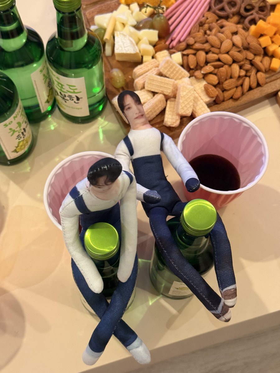 <a href="/wonhaospecs/">kate p 🍰</a> carat sleepover hosted by <a href="/gyucheoI/">☁️</a> ♡ 

<a href="/wonxcheol/">MG</a> <a href="/YOONJEONGHAAN/">우치🧸🏠</a> <a href="/Mingyumylovee/">Sophie</a> <a href="/wonhaospecs/">kate p 🍰</a> <a href="/jeonwooyaa/">gillieboo ❁</a>