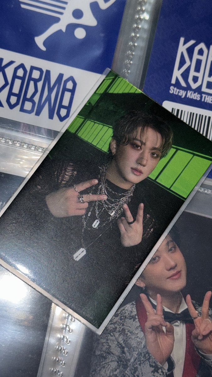 hollowbinnie's tweet image. the idol                 vs.            the photocard