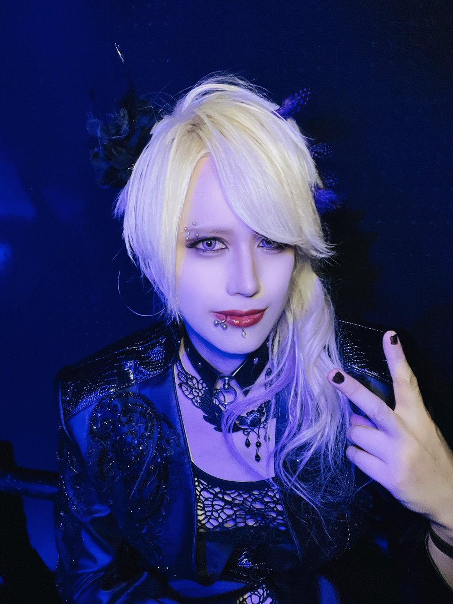 神戸live music club PADOMA公演にてお手紙いただきありがとうございました✉️✨
自分にとって最も重要な存在であるRuiza BANDのこと、LAY ABOUT WORLDのこと、バニソツアーのこと、カボチャ様のこと、バナナのこと、資格試験のことなど、いろいろな話題をキャッチしてくれてありがとう！