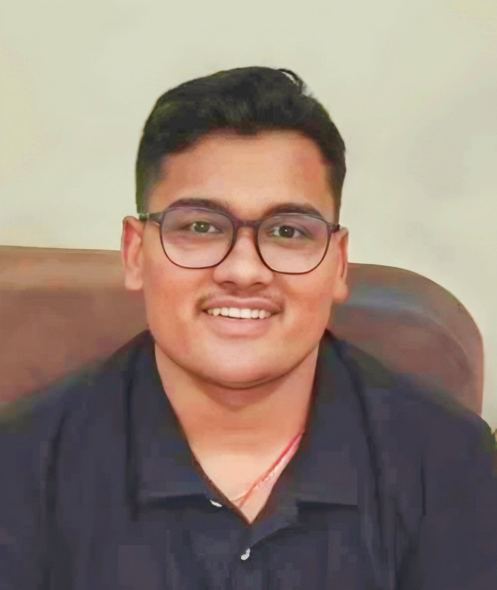 ICAI के सितंबर 2025 सेशन के CA फाइनल रिजल्ट में देश में प्रथम स्थान प्राप्त करने वाले धामनोद (धार) के बेटे मुकुंद आगीवाल को हार्दिक बधाई एवं शुभकामनाएं।

अब छोटे स्थानों के विद्यार्थी भी अपनी प्रतिभा और परिश्रम से मध्यप्रदेश का नाम रोशन कर रहे हैं। इस सफलता के लिए आपके माता-पिता,