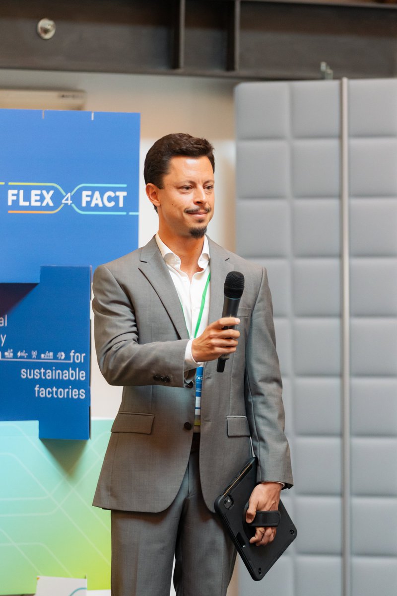 FLEX4FACT tweet media