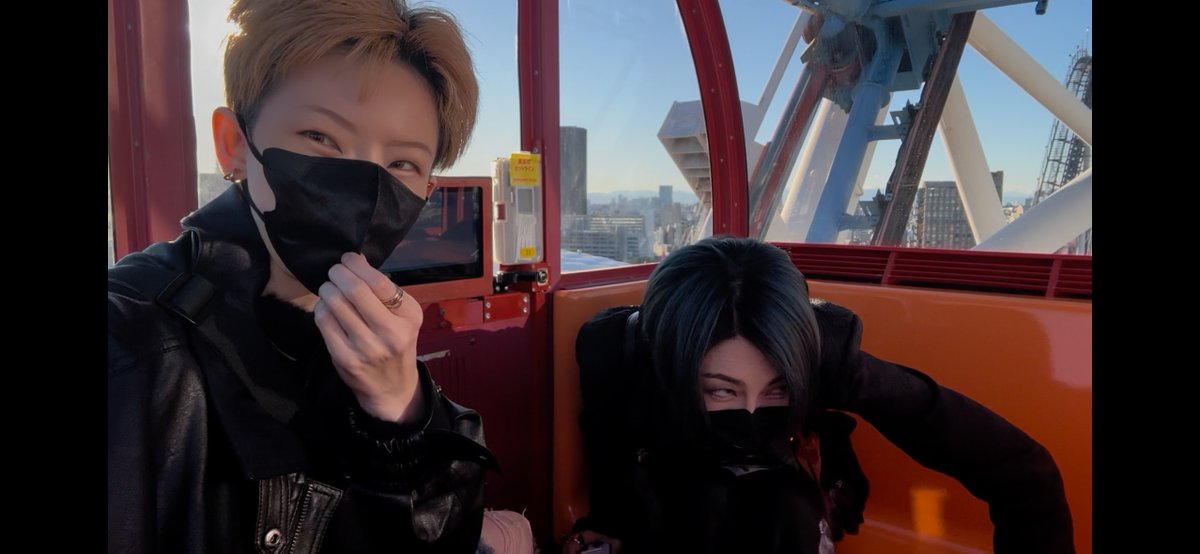 今日はじゅらこと博覧会行ってきた！！三池ﾁｬﾝ充めっちゃした🤗🤗🤗からの、観覧車⋯⋯

⋯⋯笑えよ