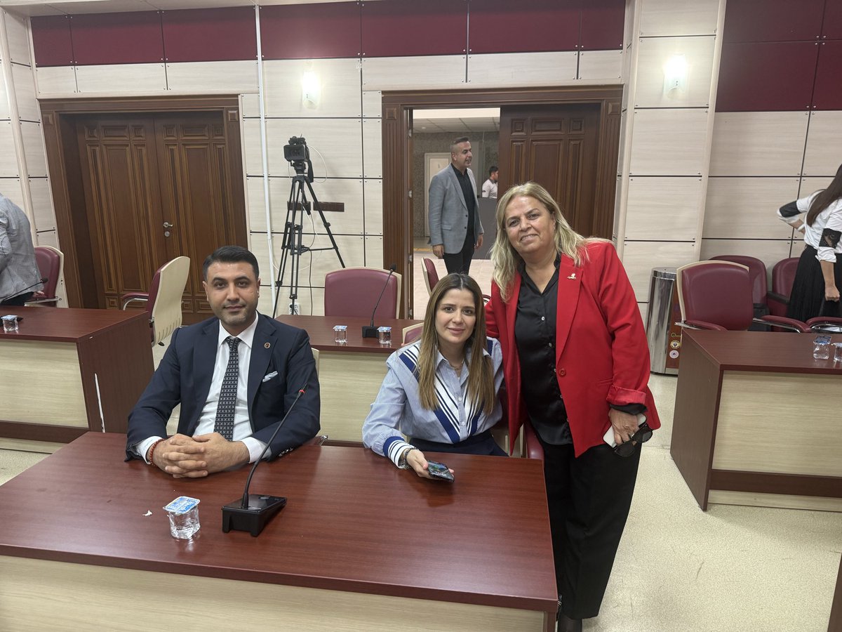 Yüreğir Belediye Meclisimizin Kasım ayı birinci oturumunu gerçekleştirdik. Aldığımız kararların ilçemize hayırlı olmasını diliyorum.