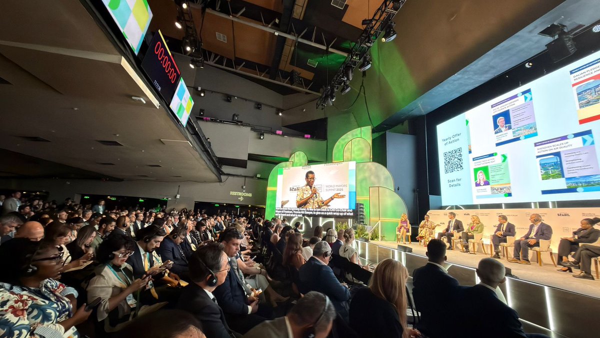 Las ciudades son responsables del 75 % de las emisiones globales, pero también lideran las soluciones.
Desde #Asocapitales, participamos en la Cumbre Mundial de Alcaldes <a href="/c40cities/">C40 Cities</a>, para fortalecer el liderazgo de las 32 capitales de #Colombia rumbo a la COP30 (Belém 2025).

Este