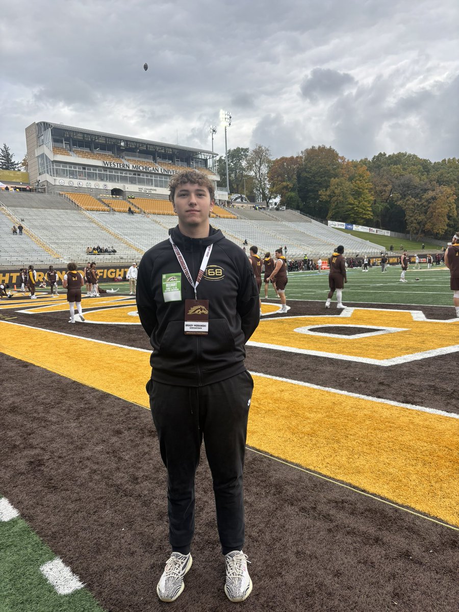 Had a great time at <a href="/WMU_Football/">Western Michigan Football</a> this past Saturday! Thank you for the hospitality. Thank you <a href="/OrryHellenbrand/">Orry Hellenbrand</a> for the invite. Can’t wait to keep building connections with the staff!!
<a href="/GtownGridiron/">Germantown Gridiron Club</a> <a href="/PrepRedzoneWI/">Prep Redzone Wisconsin</a> <a href="/AllenTrieu/">Allen Trieu</a>
