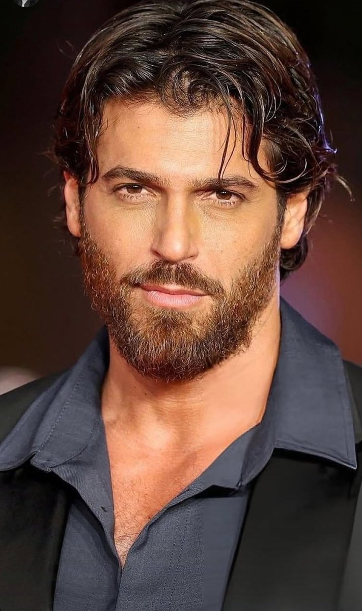 La capacità di #CanYaman di sapersi reinventare e cimentare con sempre nuove sfide e ruoli ,è esattamente contrapposta alla staticità ( critica) che Diziland sta mostrando.
Fuori dalla comfort zone...libero di sperimentare e crescere!💪👏
#CanYaman
#Sandokan