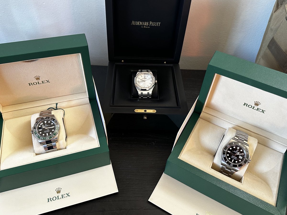 Atitty's tweet image. Gm Friends 🖤

Something  light