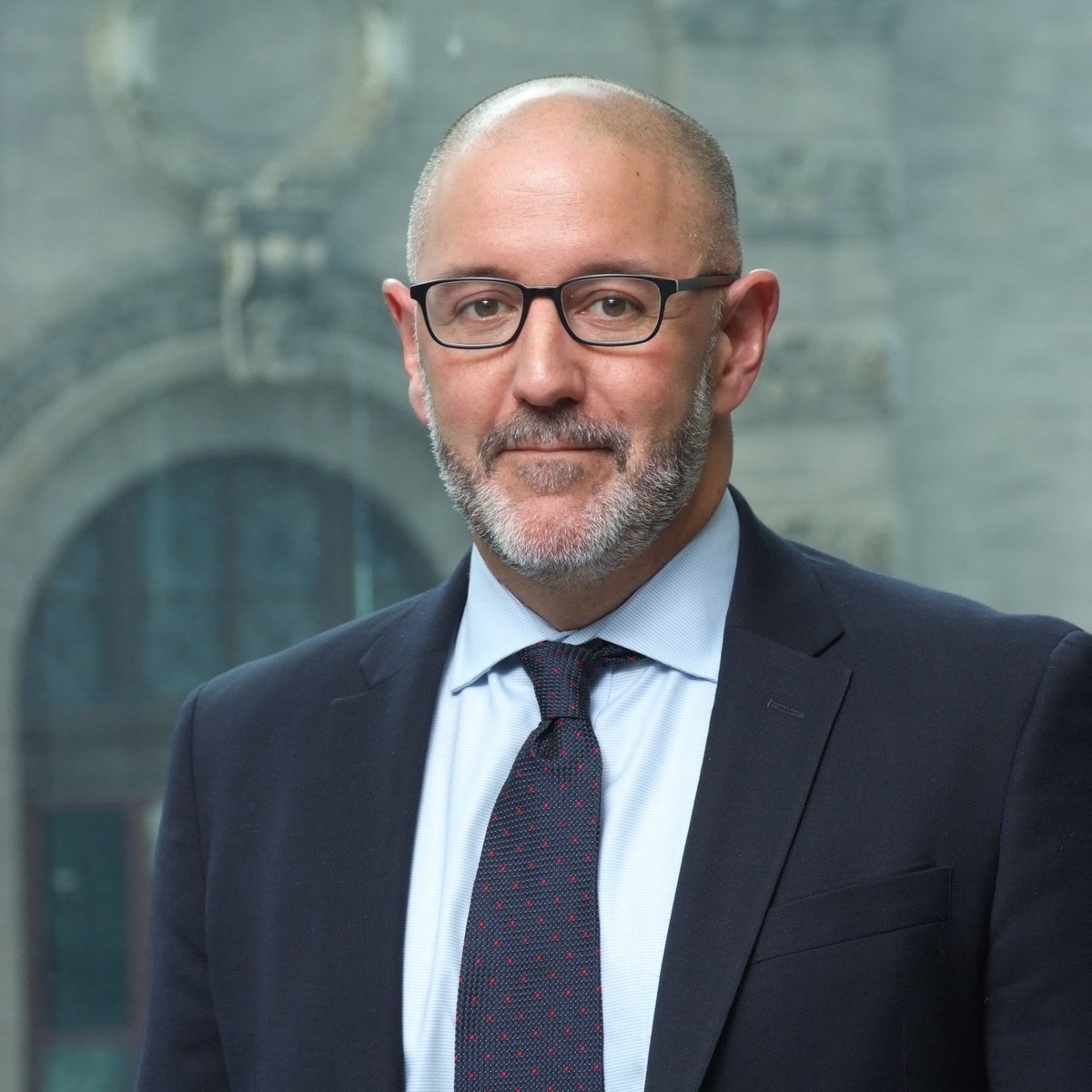 Join <a href="/WeillCornell/">Weill Cornell Medicine</a> Heberden Society on Wednesday, Nov 12 at 1pm EST for John Gutiérrez's talk "Roaming Around the City: Tuberculosis, Puerto Ricans, and the Politics of Disease in 20th Century New York City." Find out about onsite &amp; remote attendance here: bit.ly/4hBXxIm