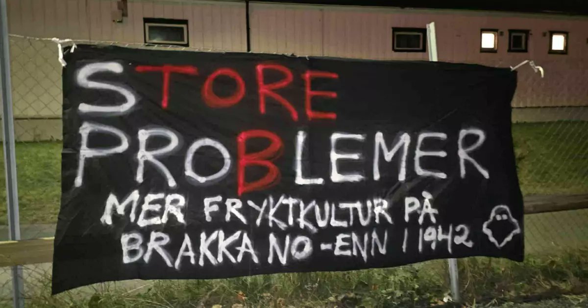 Troilloppvask......🧌🧵

Status med 3 kampa igjen å spill:
- 36 poeng (Dårligste siden før 1980????)❌
-Foreløpig 8 plass, 5 poeng foran 13 plass...❌
- 1,33 poeng pr kamp❌
- 38 mål og -3 i målforskjell...❌
- 0,6 poeng pr kamp siden August❌
- ES tynneste spillertropp❌