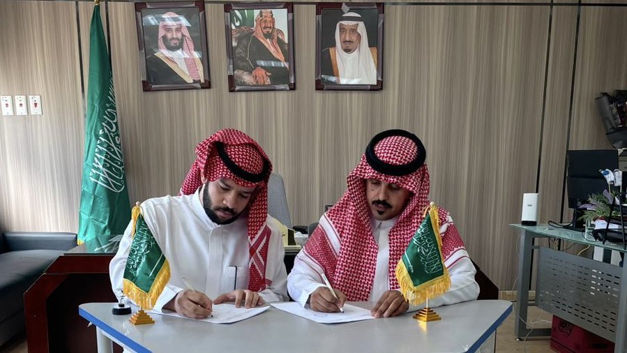 aflajrescue's tweet photo. مراسم عقد الشراكة
بين جمعية الأفلاج للإنقاذ 
ومدرسة الشيخ عبد العزيز بن باز الابتدائية، 
ويهدف هذا العقد إلى تعزيز التعاون بين الجهتين 
في مجالات التوعية والتثقيف، والمساهمة في نشر ثقافة العمل التطوعي والمسؤولية المجتمعية بين طلاب المدرسة ومنسوبيها من الكادر التعليمي والإداري. https://t.co/C7GR4vytwJ