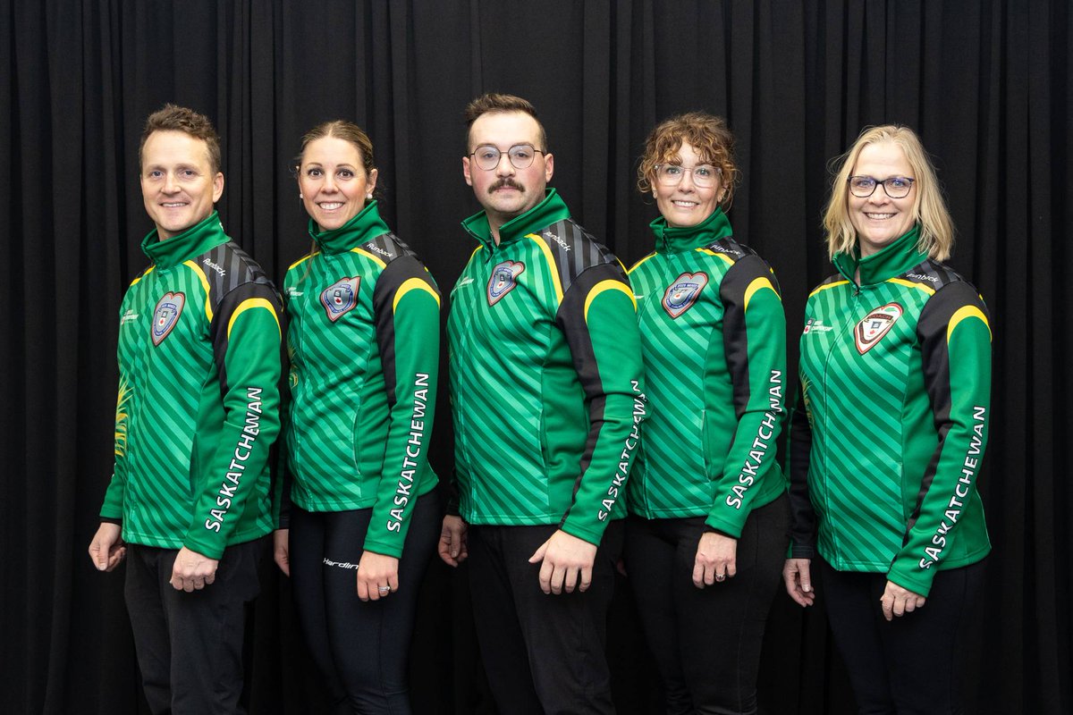CurlingCanada's tweet image. The 2025 Canadian Mixed Curling Championship has kicked off in Assiniboia, Saskatchewan! Here's everything you need to know:

Website ➡ curling.ca/2025mixed/
Live scores ➡ curling.ca/scoreboard/#/e…
Teams ➡ curling.ca/2025mixed/team…
Hashtag ➡ #CMCC2025