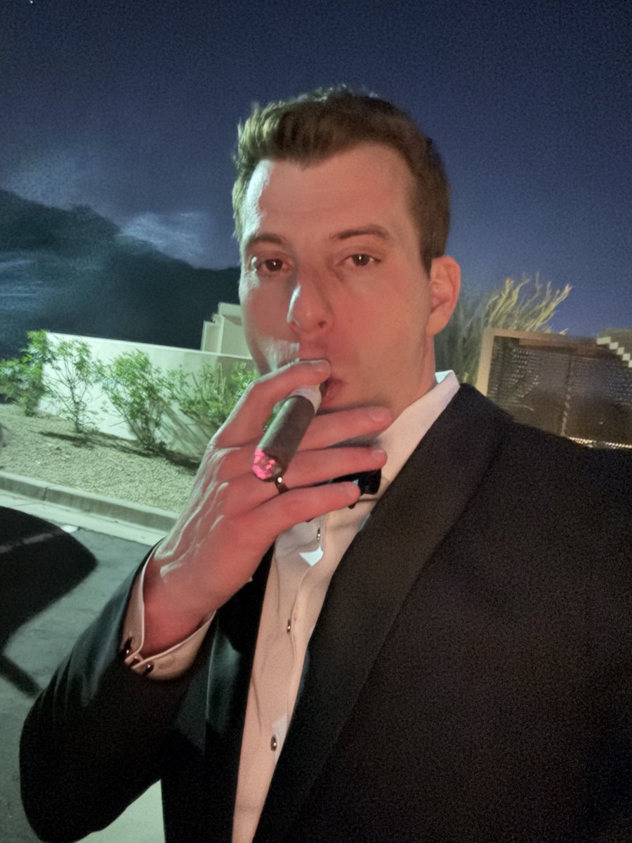 Brian Eskow tweet media