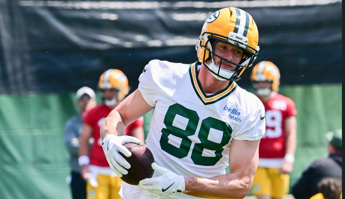 PackersRTB's tweet photo. Jordan Love’s Take on Tucker Kraft’s Injury and What It Means for Luke Musgrave: 

READ: https://t.co/SW4mtRzLzP 

#GoPackGo #Packers #TuckerKraft #PackersRoundtable https://t.co/Yc565Twcug
