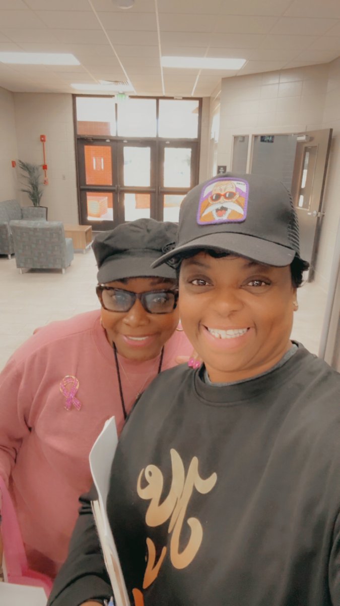 montgcitypandr's tweet image. Last week, the seniors at the Sheridan Heights Community Center, 3501 Faro Dr., had a get-together for breast cancer awareness. There was some great conversation, some dance lessons, good food, and plenty of information to go around.

#ourmgm #funinmgm #SeniorSupport