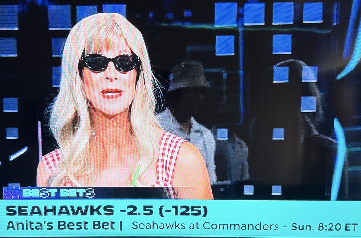 ProfitableIs's tweet image. For the week she went 11-11  -1.31U
Best Bets YTD: 31-49  -13.29U
NFL YTD: 54-82  -94.18U (not a misprint)
Sponsored Picks YTD: 6-15  -12.33U

noting: she lost a sponsor (surprise, surprise 😂) and only has 1 left now (a t-shirt company 😂) and provided 1 sponsored pick (Bills).