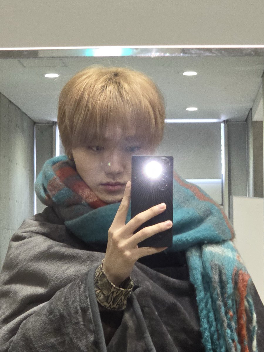 treasure_hd's tweet photo. 📸🐰  

#トレジャー #DOYOUNG #도영 #TREASURE #트레저 @treasuremembers https://t.co/lAxJEnYryI