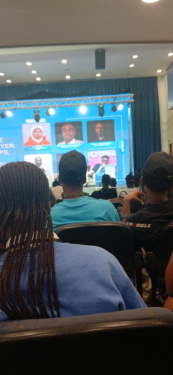 Isaacking365's tweet photo. if you are @ Solana Summit, let's connect 😎 https://t.co/EV7FszpFUh