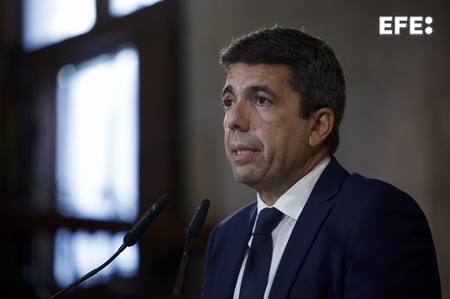 Carlos Mazón ha presentado a las 15:24 horas de este lunes su renuncia como president de la Generalitat Valenciana en el registro de entrada de Les Corts Valencianes. 

efe.com/espana/2025-11…