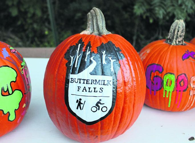 MeadeMessenger's tweet photo. https://t.co/3vT9Ej2SAe
First Annual Brandenburg Pumpkin Walk was a spectacular time for all!

#Kentucky #MeadeCounty https://t.co/ua3og7b6Li