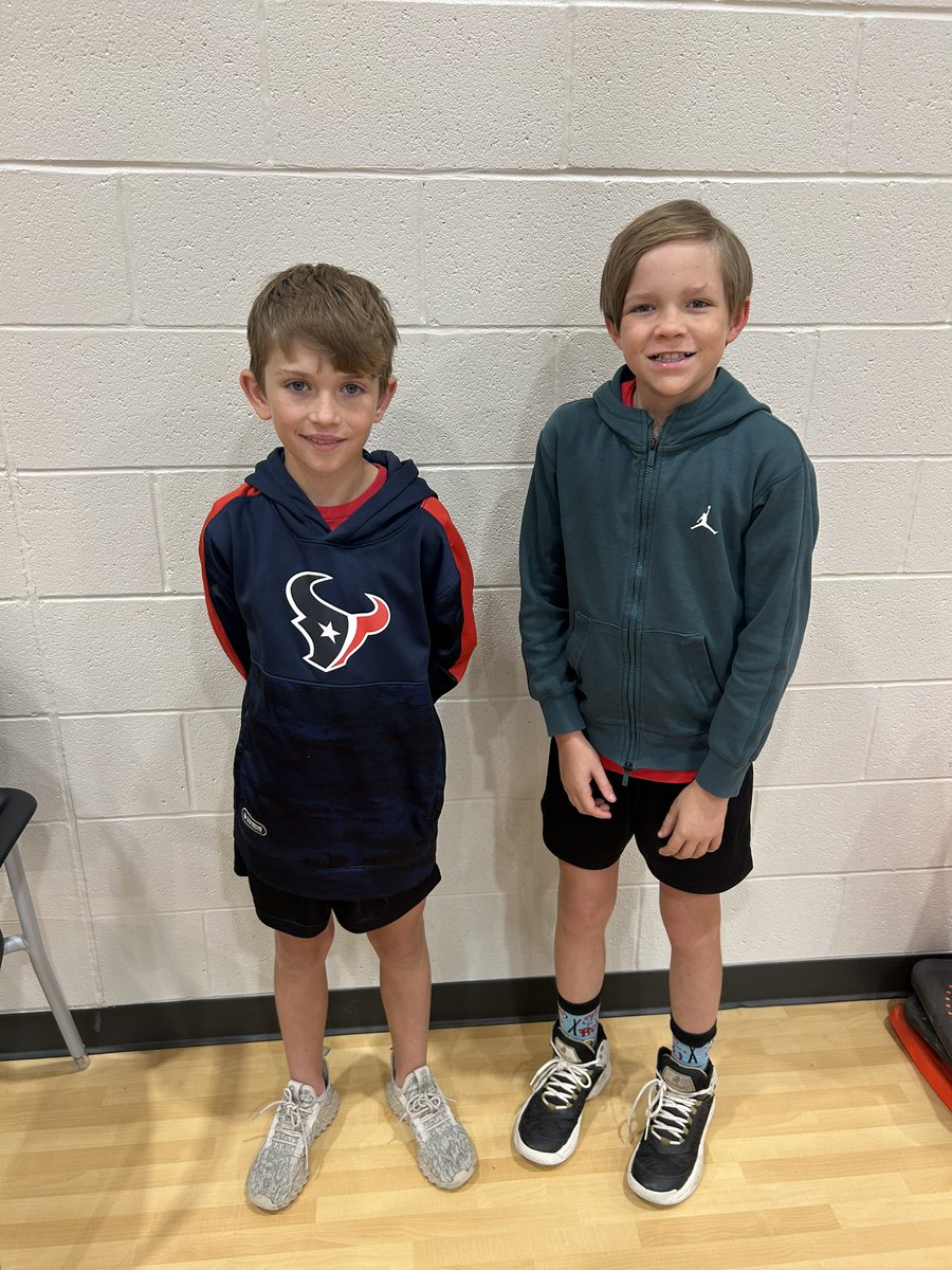 KellyCMelton1's tweet photo. Excited to have Easton and Parker as my PE teachers for the morning! @HumbleISD_HHE https://t.co/2Q3TvEkJBK