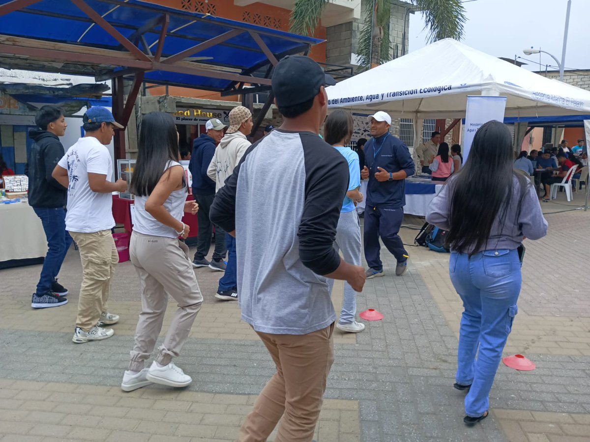 📍#SantaElena

La comuna San Pablo recibió los servicios de 🇪🇨#ElNuevoEcuador en una brigada donde se brindaron servicios relacionados a bonos, salud, educación, producción y actividades recreativas.🙌🏼

Juntos, seguimos impulsando el bienestar y la unión de los ecuatorianos. 🤩