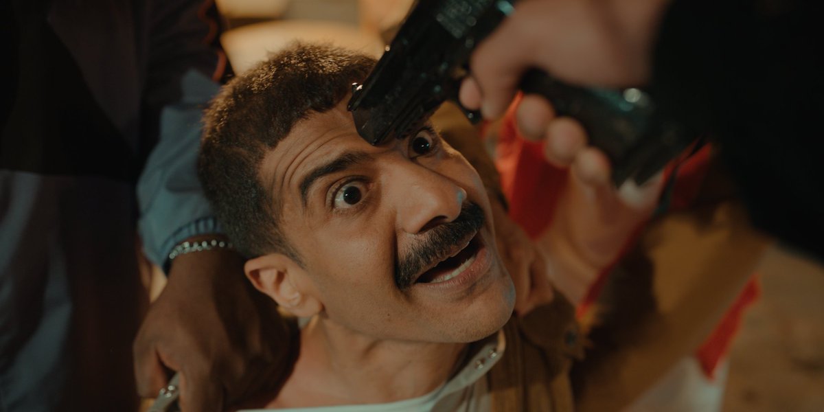صور من فيلم «رهين» أحدث إنتاجات «تلفاز 11»، الذي يُعرض حصريًا على «نتفليكس» في 11 ديسمبر 2025، من إخراج أمين الأخنش وتأليف أحمد عامر وعبدالعزيز العيسى، وإنتاج عبدالله عرابي.
الفيلم من بطولة محمد الدوخي، ويزيد المجيول، وعبدالعزيز السكيرين، مع ظهور خاص لسعيد العويران في أولى تجاربه