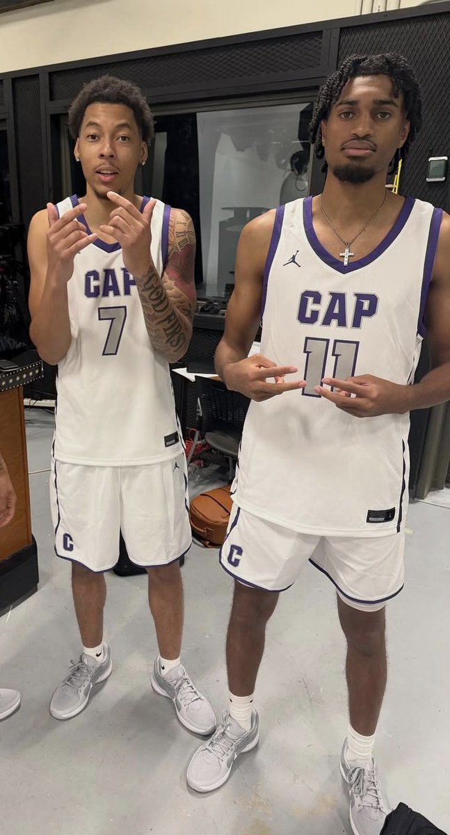 iancle1's tweet image. @miliwalkerr and Julian Mitchell son of @coach2much ready for another year of #CollegeBasketball #HoopDreams the #icchangeshowcase ❤️is ALWAYS #BIGGERTHANSPORTS