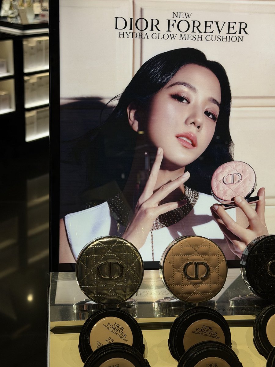 #지수
#jisoo 
#diorbeauty 
  in 자카르타🥰