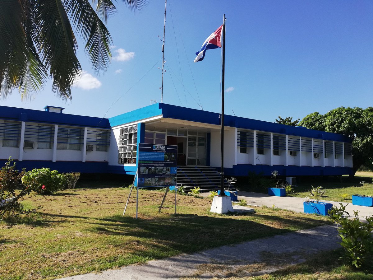 CEAC_Cuba's tweet photo. 🎉 CEAC 🇨🇺 celebra hoy 26 aniversario como referente científico en Cuba y el Caribe 🌎 
🔬 Investigaciones ambientales, asesoría técnica y más de 500 publicaciones avalan su legado 
🌊 Centro Colaborador del OIEA para ecosistemas costeros-marinos. 
🏅 Orden Carlos J. Finlay https://t.co/l3BIuJcJzF