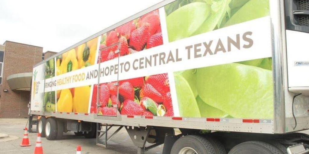 VACentralTexas's tweet photo. Join the Central Texas Food Bank &amp; the Waco VA for a Drive-through food pantry for #Veterans! 
🗓️ Wed., Nov 5, 2025  ⏰ 10:00-11:00 a.m. 
📍4800 Memorial Dr., Waco, TX 76711 
• No cost to Veterans 
• Bring bags or boxes! 
📞 Info: 254-743-0534 or 254-743-2179 https://t.co/UZ4GyP6Djt