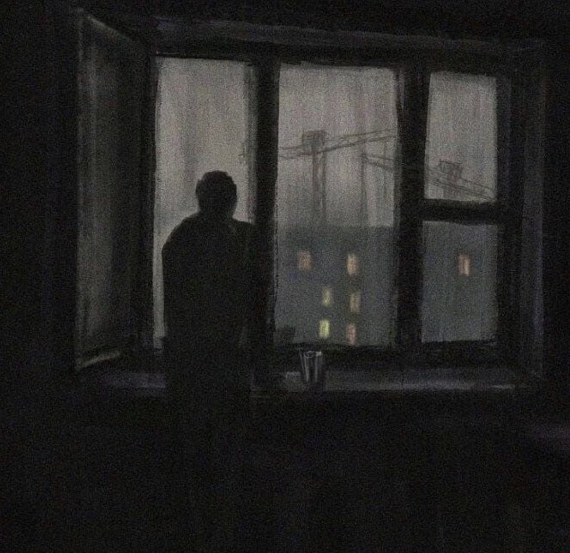 "kimin ne yaşadığını bilemezsiniz, öylesine söylenmiş bir sözün insanı saatlerce nasıl boşluğa baktırdığını, saatlerce nasıl ağlattığını bilemezsiniz. birilerini dışardan gözlemlerken içinde ne tufanlar kopuyor onu biraz düşünmek, kendi kalbimizde bunları tartmak gerek."