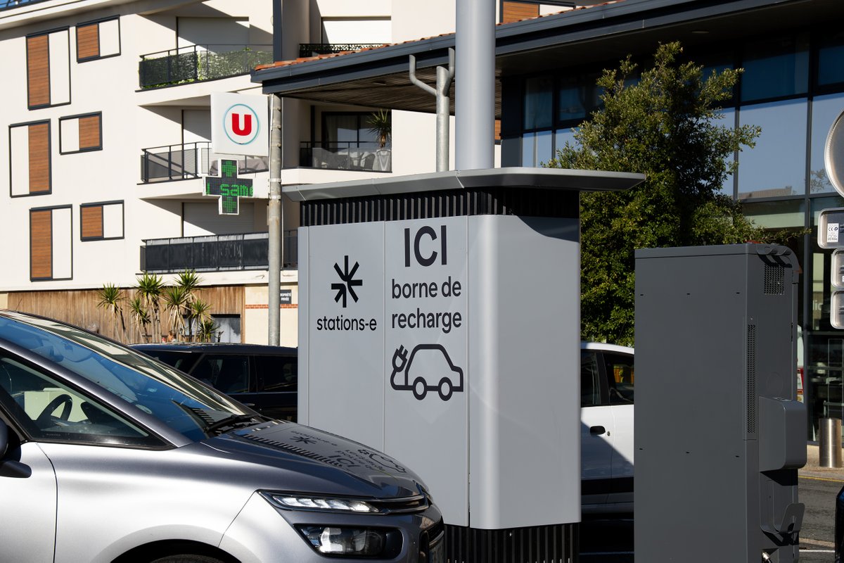 stations-e tweet media