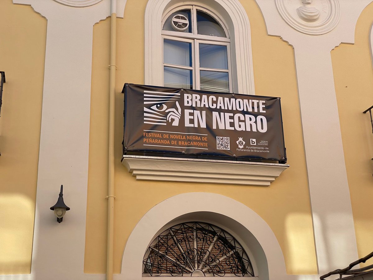 BRACAMONTE EN NEGRO tweet media