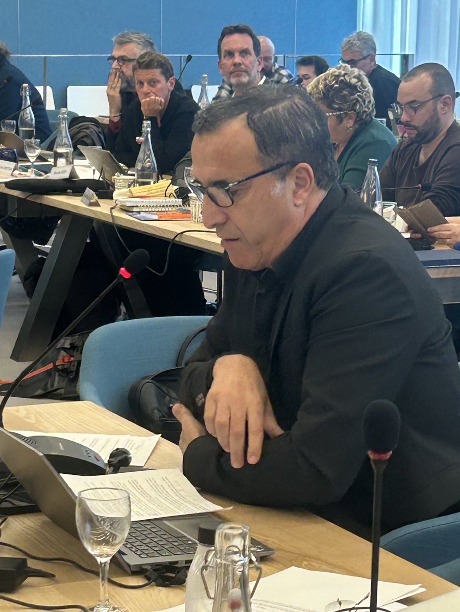 <a href="/Bouzeghoub_HGre/">Hassen Bouzeghoub</a> indique que notre intergroupe se félicite que La cité éducative s’ouvre sur les quartiers, Mistral et Teisseire, en espérant que le dernier QPV - Alma Très Cloîtres - intègre rapidement ce dispositif #CMGrenoble