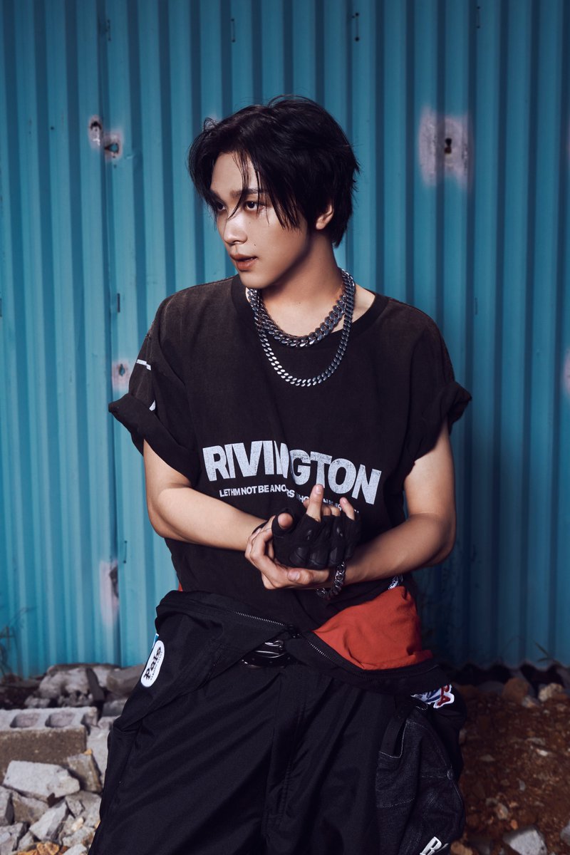 sunhaefs's tweet photo. WHAT THE FCK HAECHAN LEE!!!! https://t.co/s3yvjbVJ2w