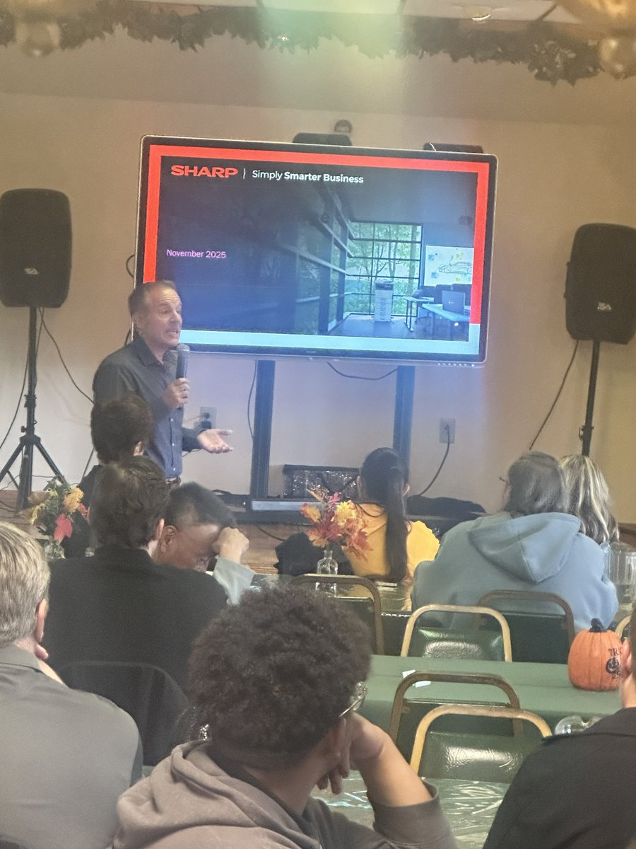 FraserAIS's tweet image. Our Service &amp;amp; Ops team just wrapped their annual meeting—and what a night! 🚀
✅ Celebrating success
✅ Exploring new tech
✅ Team bonding over dinner

Proud of this powerhouse crew leading the way in service excellence! 🙌
#whyFraser #ServicePros #OfficeTech 💡🍽️