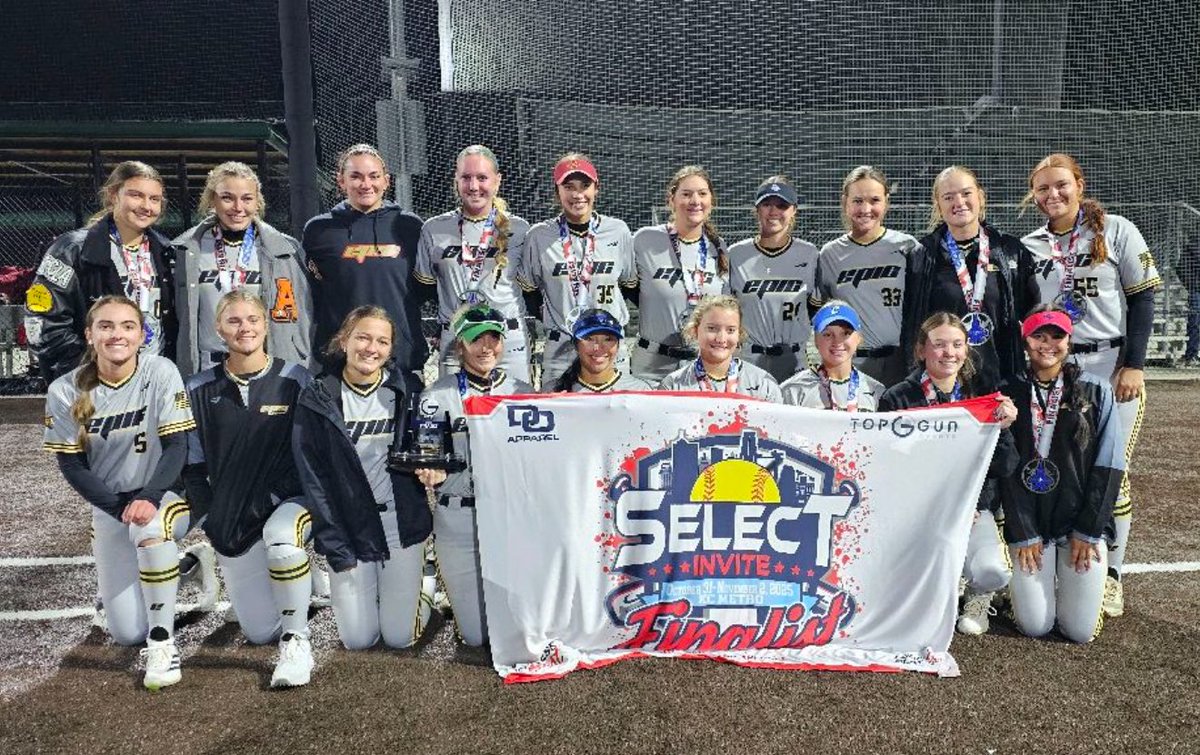 EpicNational18's tweet image. Top Bracket. 🥈 Place. @TopGunEvents KC brought out our fire 🔥 This squad is just getting started — Finding our rhythm and building chemistry fast, our 2nd tournament together and already showing what we can do when we 🔒 in. Let’s work! 💪 @EastonFastpitch @LineDsoftball…