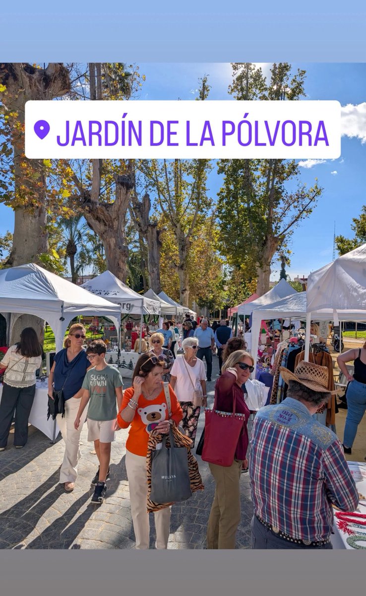 Este fin de semana se celebraba el Mercado de Artesanía en el Jardín de la Pólvora. Gracias a la asociación Muralla Fest Market por su ayuda, pues nuestra intención es seguir apoyando sus proyectos que buscan dinamizar el pequeño comercio y la artesanía. Seguimos!