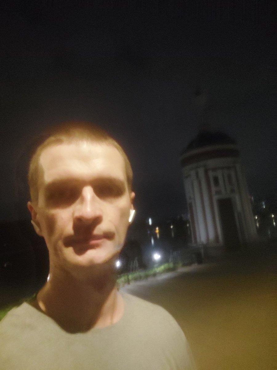 ECTET's tweet image. Из галереи.