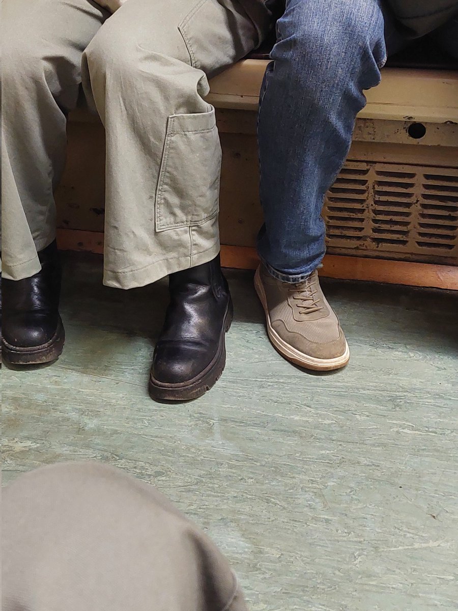 ECTET's tweet image. Из галереи.