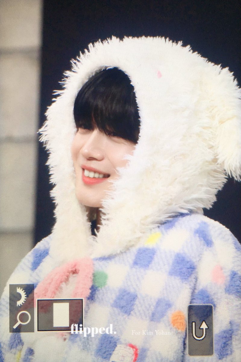 251103 makestar 팬싸

#위아이 #WEi #김요한 #KIMYOHAN