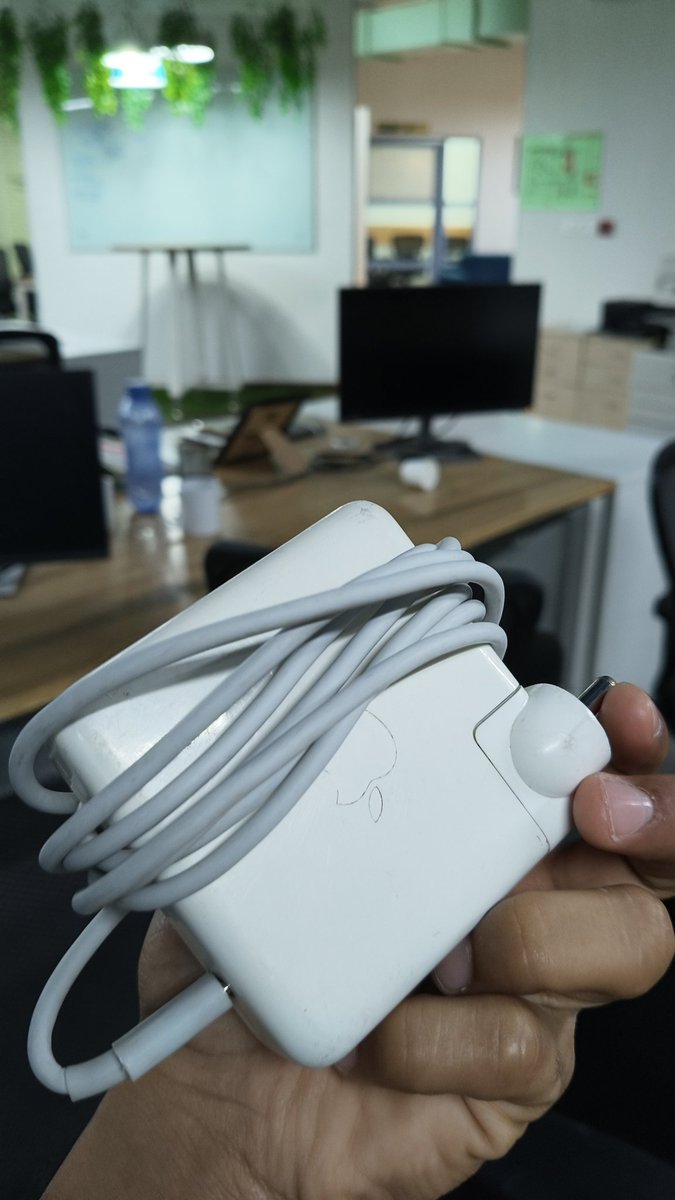 One of the biggest perks of living near the office,forgot my charger at work, and I’m back here in 10 minutes 😅