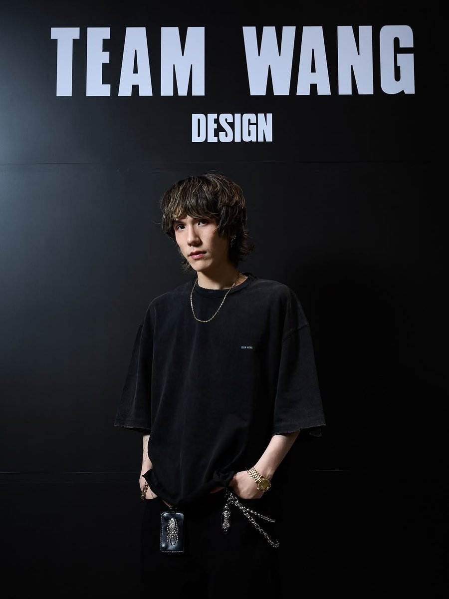 JackyMon608's tweet photo. ปกติก้อขี้เก๊กเท่อยู่ละป่ะพี่มียูอะ
ใส่ทีมแวงแล้วเท่ไปอีกเท่โว้ยนุจะเสีย
@meyou2141 🖤🖤
#TEAMBKK #meyou
#ACCEPTANCE #cookies6
#TEAMWANGdesign https://t.co/iDx8Q9l5xR