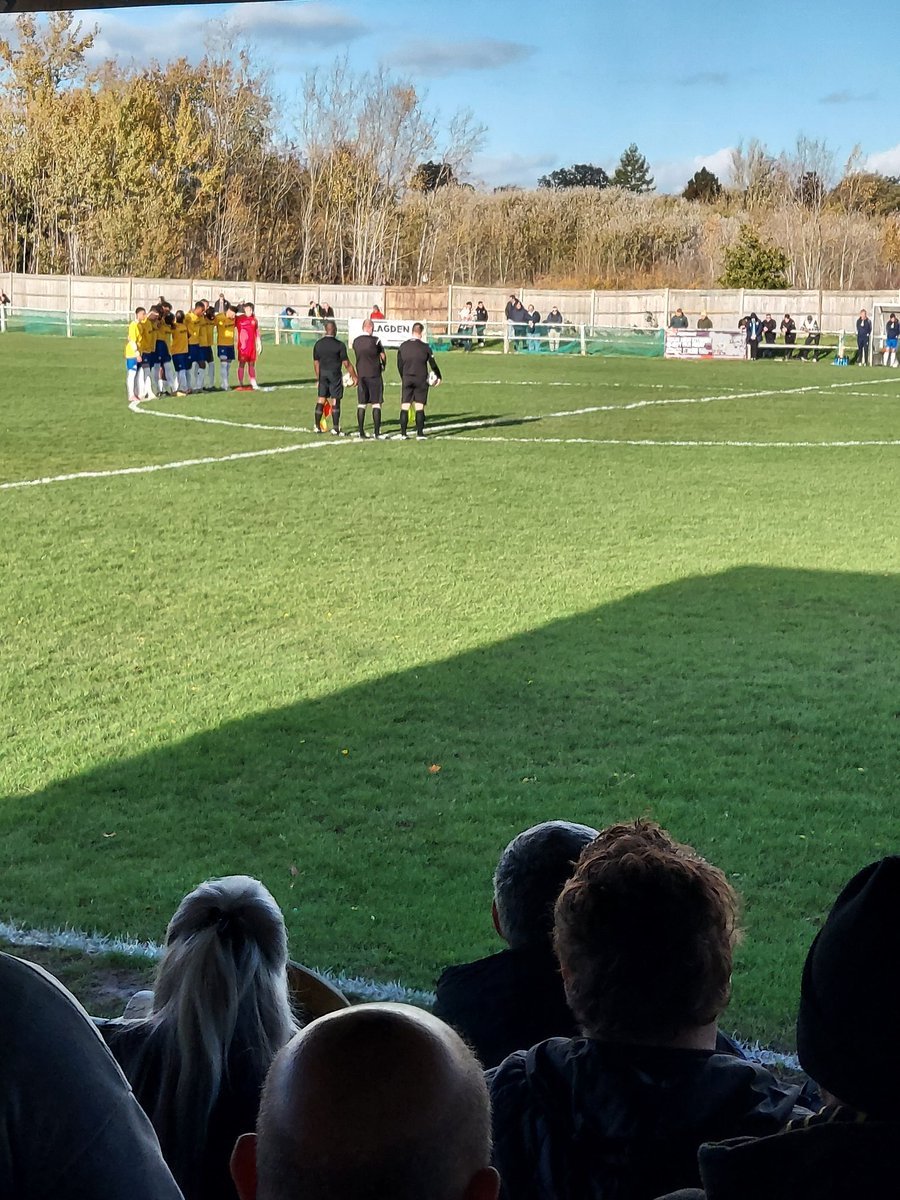 As yesterday was our last home game before rememberance weekend, we paid our respects to those who sacrificed their lives in past conflicts and those serving in conflicts today.