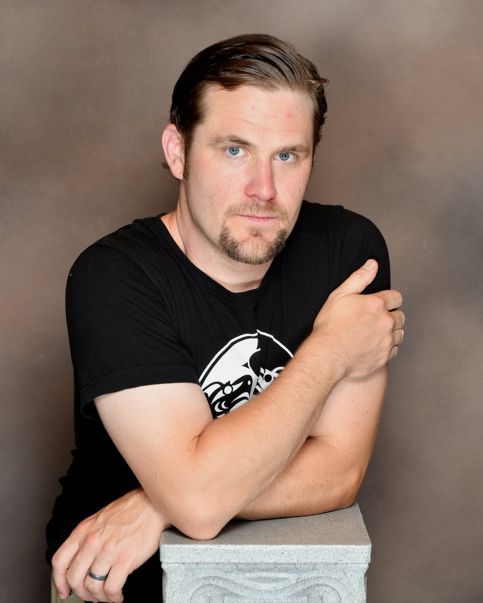 Get <a href="/McmichaelShaun/">Shaun McMichael</a>'s latest novel, WHISTLE PUNK FALLS: checkout.square.site/merchant/MLPFZ…

Then head over to Rev John for his new story "The Blue Loon." 
revolutionjohnjournal.wordpress.com/2025/11/03/nov…