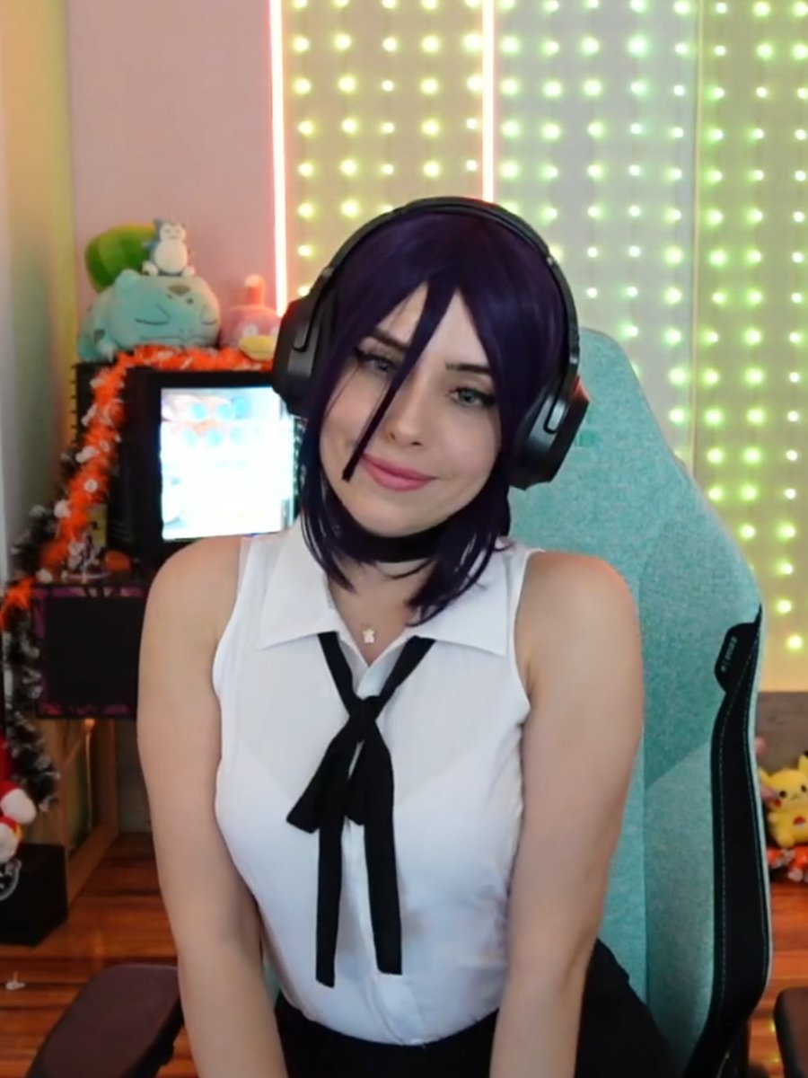 FansdeRenRize's tweet photo. 📸 | Cosplay de REZE 💣💥🌸
#RenRize #Reze https://t.co/zS99WSUlT6
