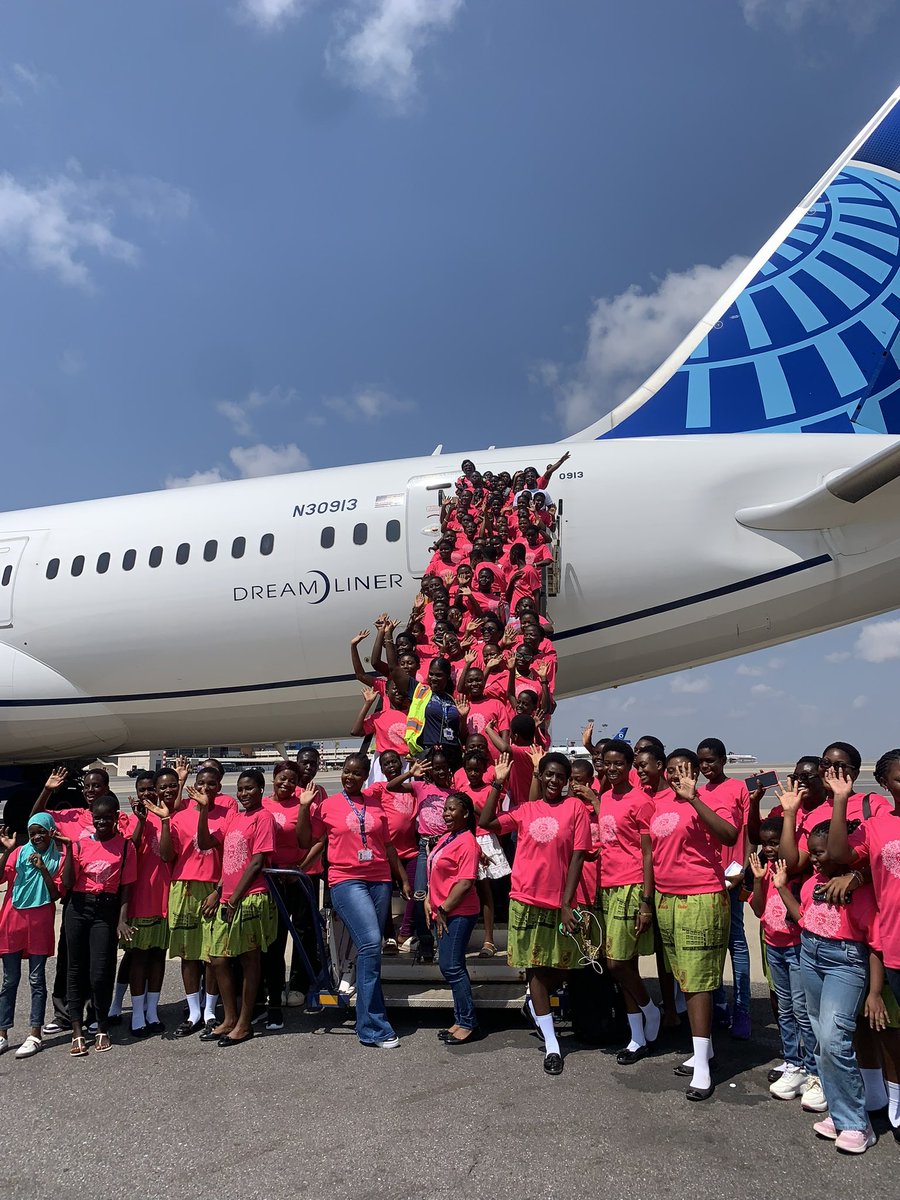RRCRotaract's tweet image. ✈️ Girls in Aviation Day! 🎉
We brought together 10 brilliant students from Accra High School and Accra Girls SHS to explore the world of aviation 🛬
They discovered inspiring stories of women breaking barriers and left motivated to chase their dreams in the skies 👩‍✈️🚀

#WeAreRRC