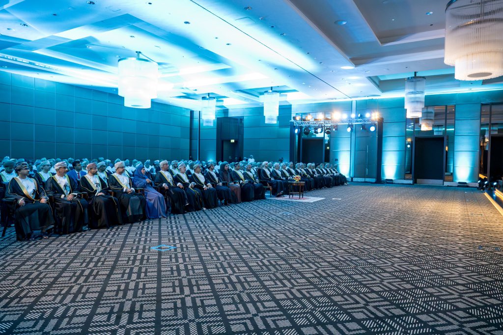 صاحب السّمو السّيد #بلعرب_بن_هيثم آل سعيد يرعى حفل إطلاق "سوق الشركات الواعدة" لدعم الشركات الوطنية بهدف تمكين القطاع الخاص وتعزيز تنافسيته، في إطار البرنامج التحفيزي لتطوير سوق رأس المال من خلال توفير حزمة من الحوافز لتشجيع الشركات على الإدراج في سوق رأس المال، بما ينسجم مع