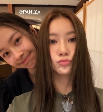 nflovereiei's tweet photo. 🐶🐶 https://t.co/3MgL59foJx